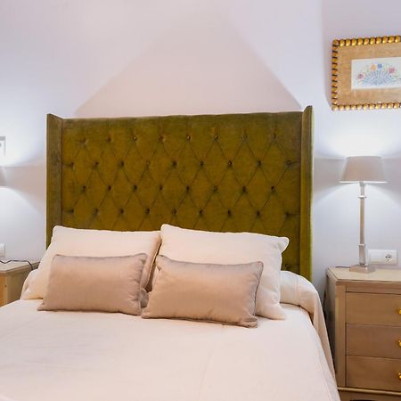Centro Luxe 3 Rooms เซบีญา ภายนอก รูปภาพ