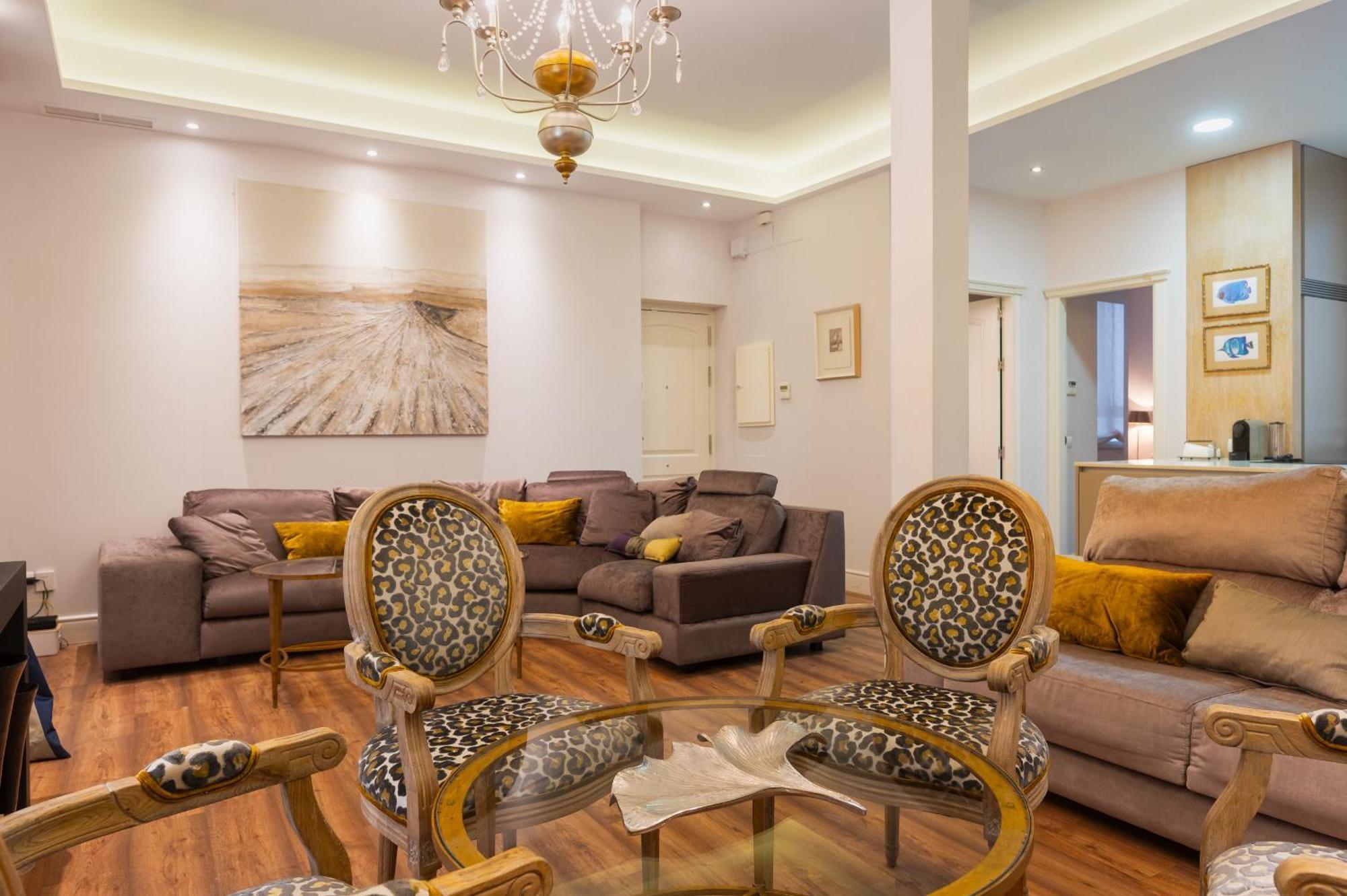Centro Luxe 3 Rooms เซบีญา ภายนอก รูปภาพ